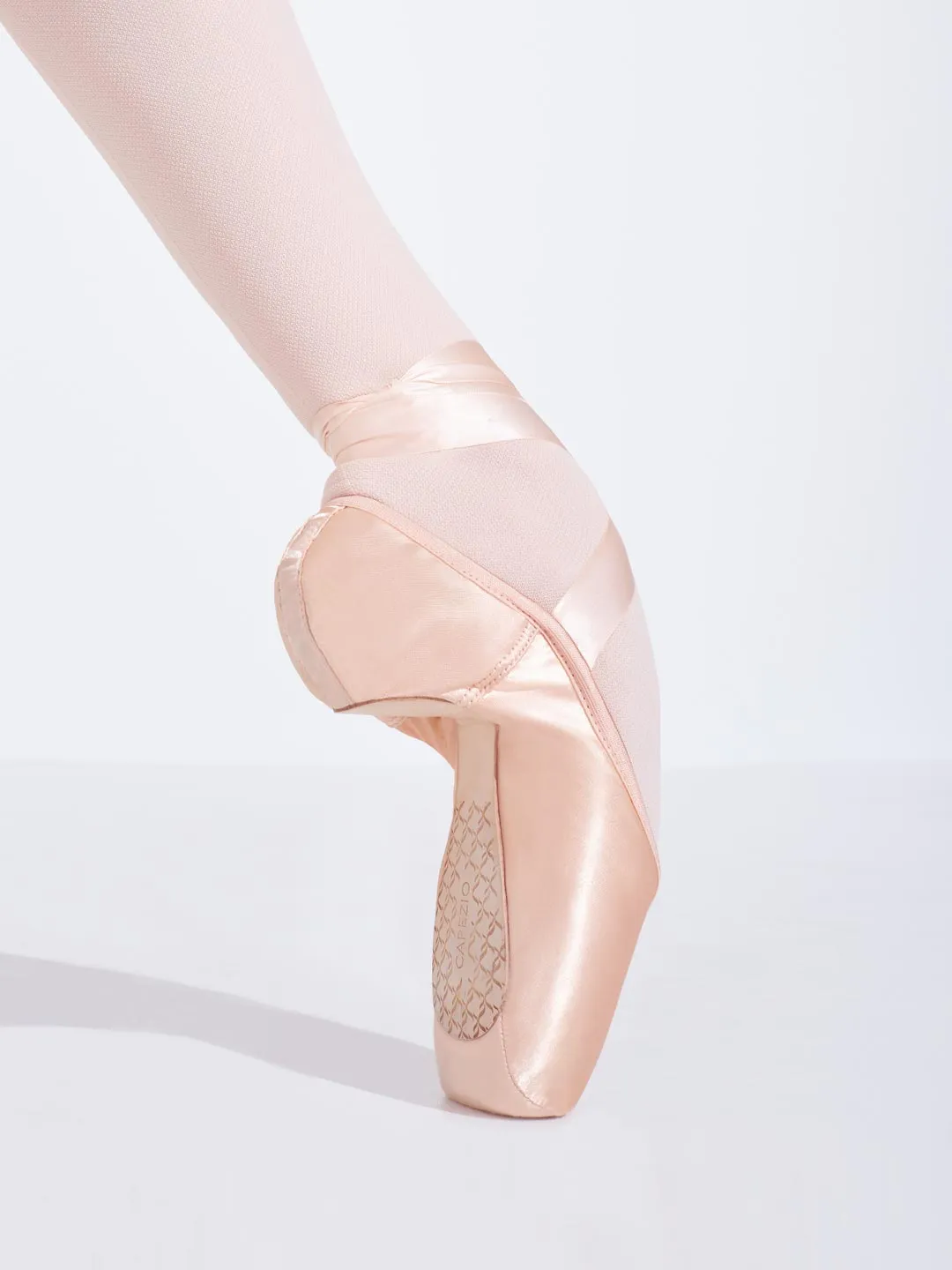 Capezio Cambré Broad Toe #4 Shank Pointe Shoe 1128W