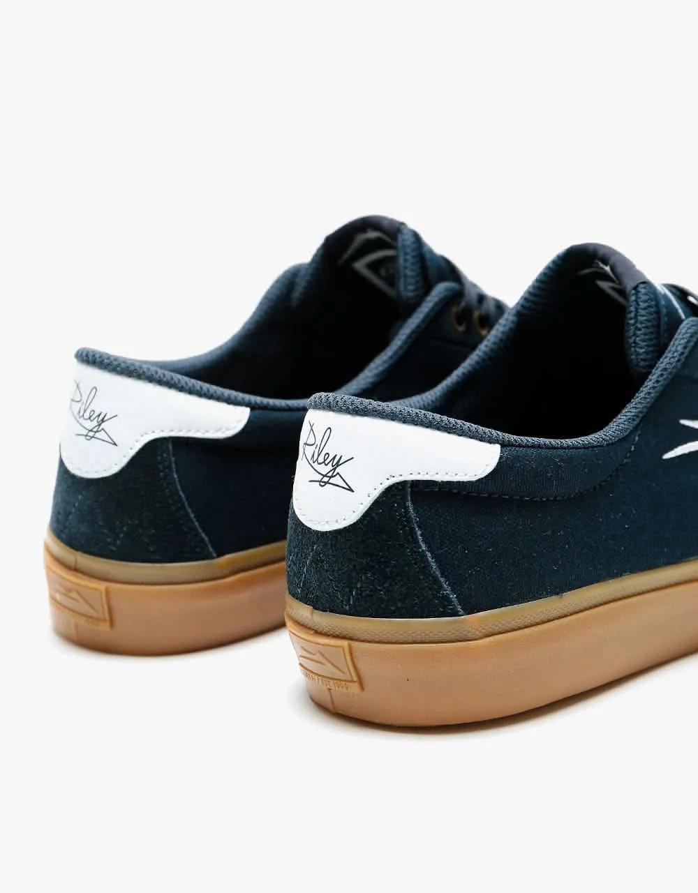 Lakai Riley 3 Skate Shoes - Navy/Gum Suede