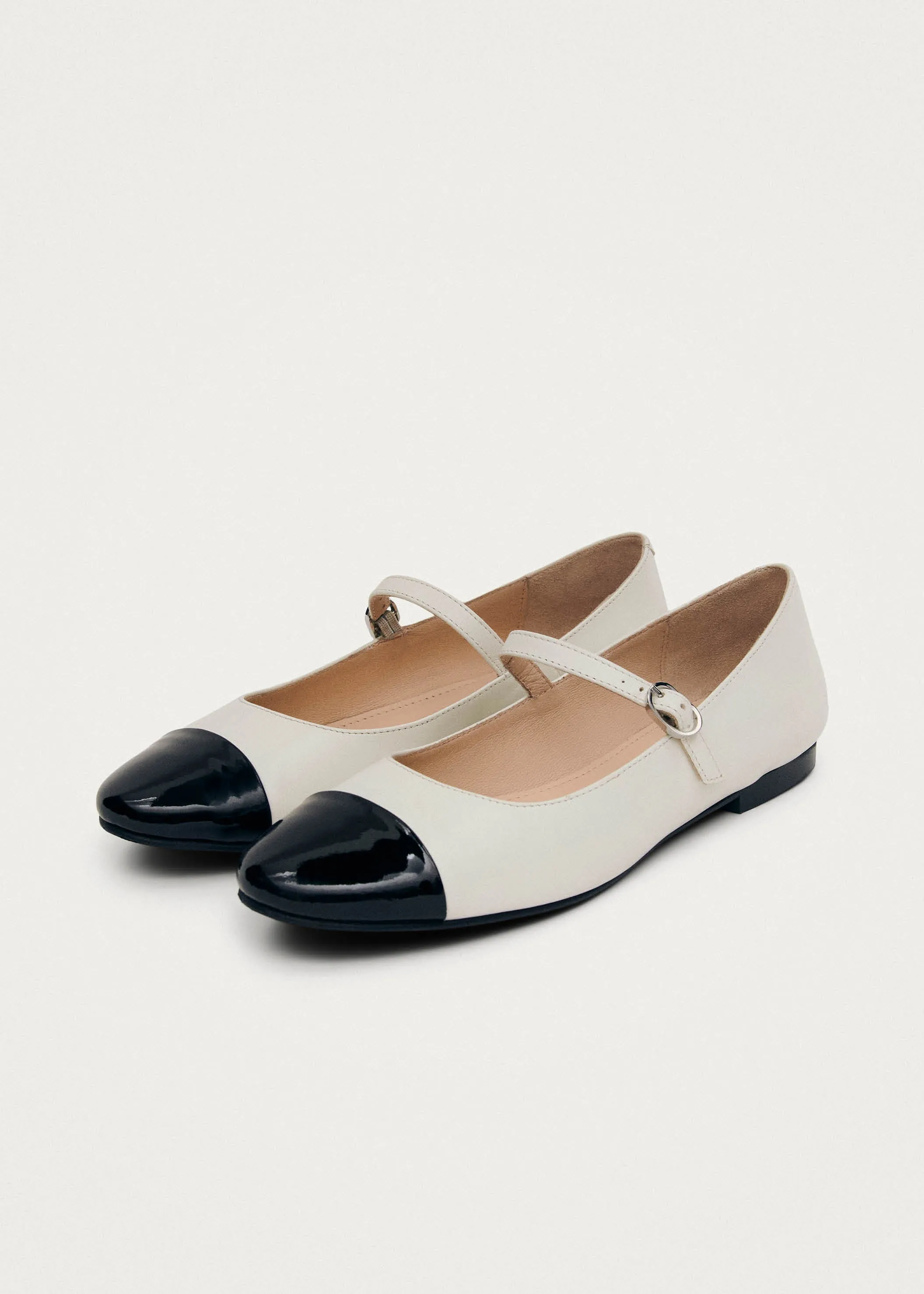 Musa Bicolor Black Cream Leather Ballet Flats