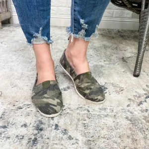 Round Toe Slip On (Camo)