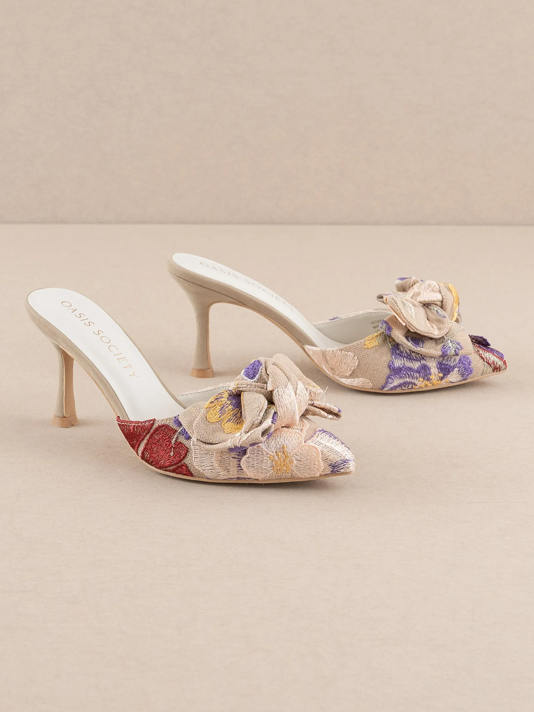 The Jane | Floral Pointed Toe Bow Accent Kitten Heel