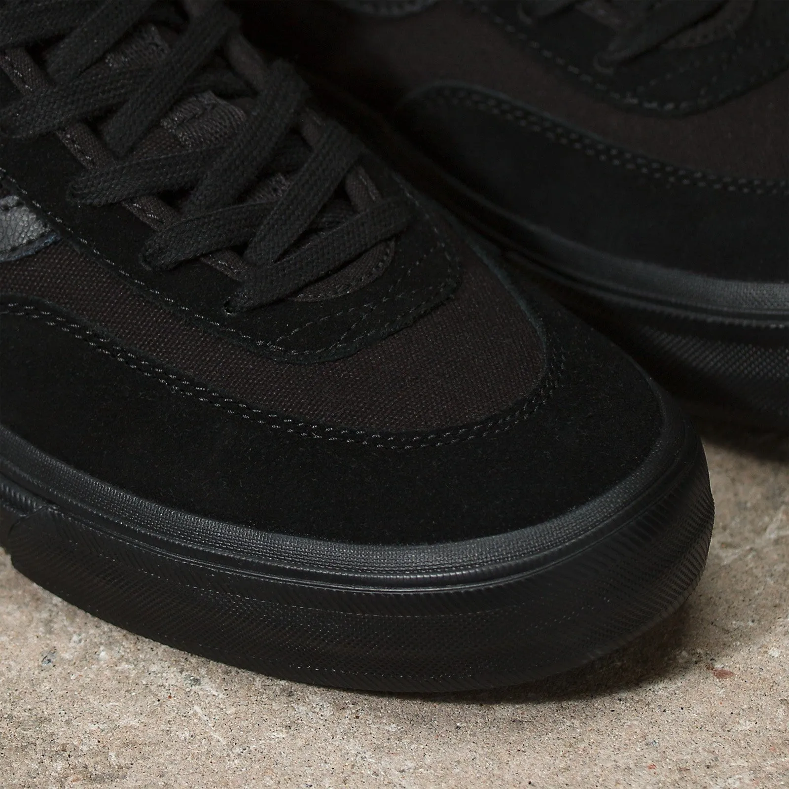 Vans Gilbert Crockett High Skateboard Shoe - Black