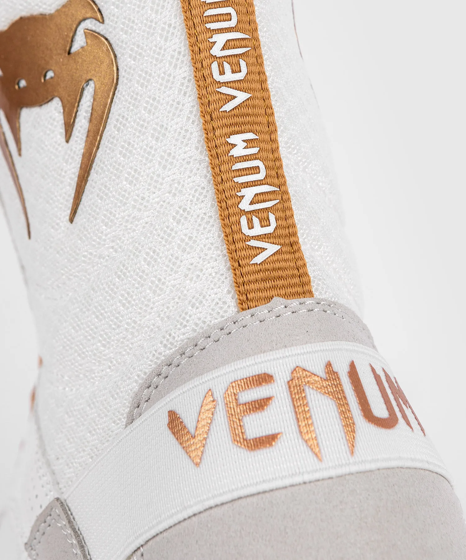 Venum Elite Boxing Shoes - White/Gold